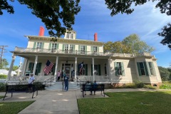 Taking-turns-visiting-the-Starr-Family-Mansion-